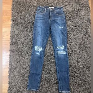 Levi high rise skinny 721 jeans- size 26
